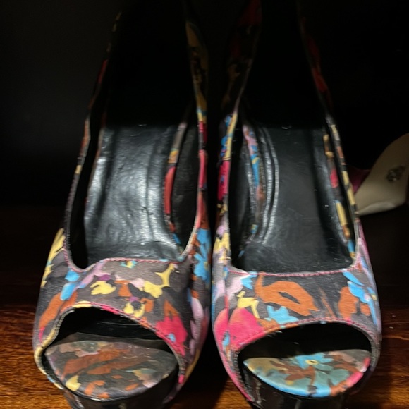 Made by Call it Spring - Picture 2 of 6